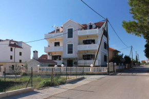 Отель Apartments with a parking space Bibinje, Zadar - 5741  Бибинье